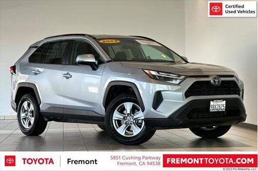 2022 Toyota RAV4 XLE