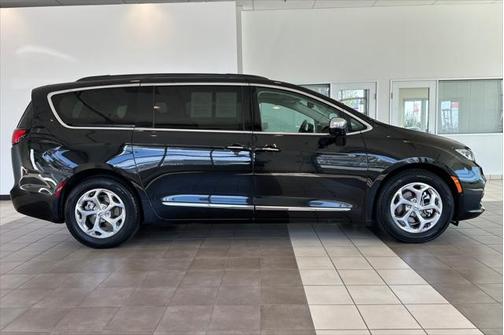 2022 Chrysler Pacifica Limited