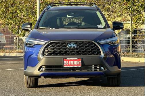2025 Toyota Corolla Cross XLE