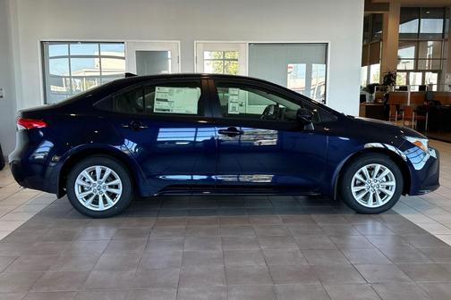 2025 Toyota Corolla Hybrid LE