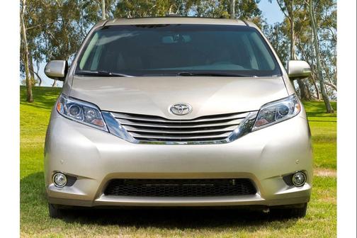 2017 Toyota Sienna XLE