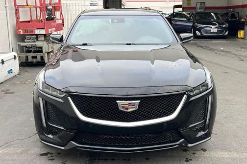 2022 Cadillac CT5 Sport