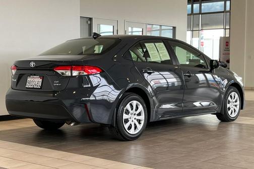 2025 Toyota Corolla Hybrid LE