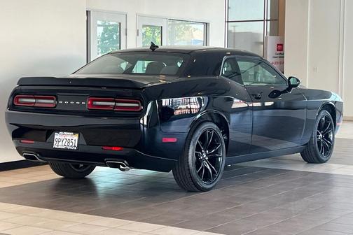 2018 Dodge Challenger SXT