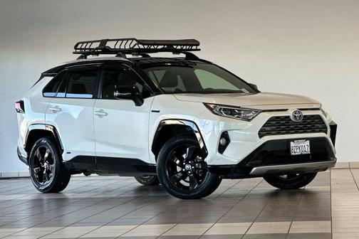 2021 Toyota RAV4 Hybrid SE