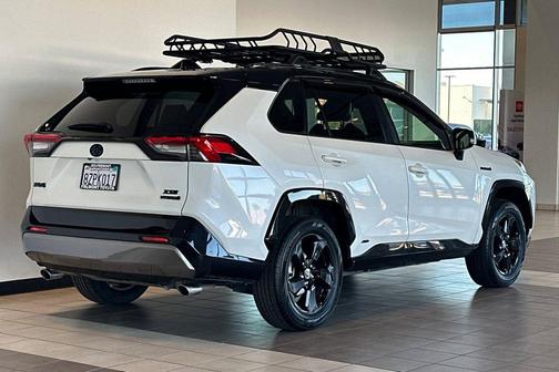 2021 Toyota RAV4 Hybrid SE