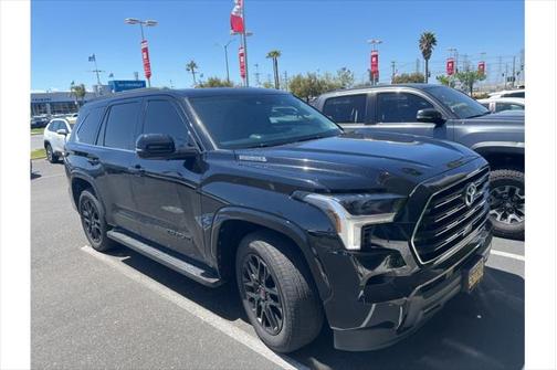 2023 Toyota Sequoia SR5