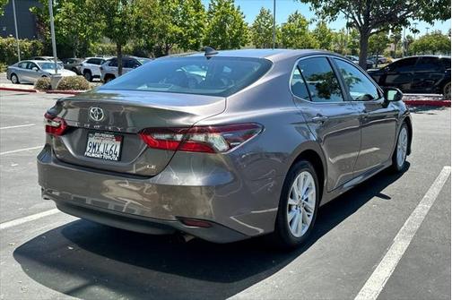 2021 Toyota Camry LE