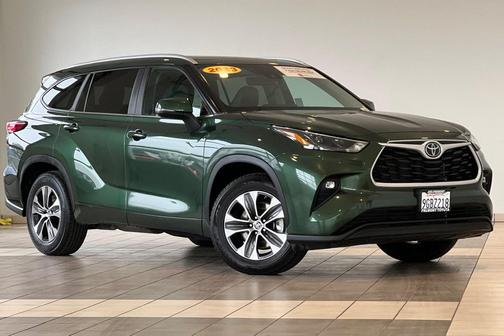 2023 Toyota Highlander XLE