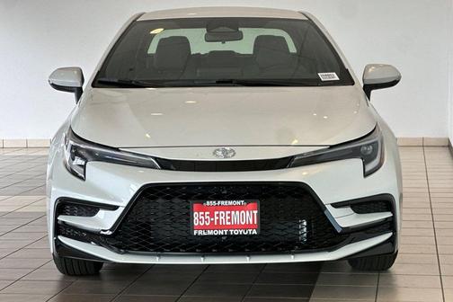 Wind Chill Pearl 2026 Toyota Corolla SE