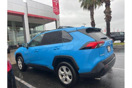 2021 Toyota RAV4 Hybrid XLE