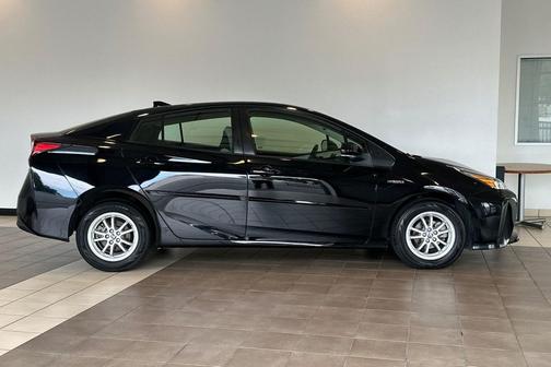 2019 Toyota Prius L