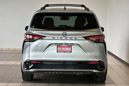 2021 Toyota Sienna XSE 7 Passenger