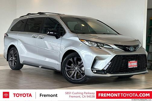 2021 Toyota Sienna XSE 7 Passenger