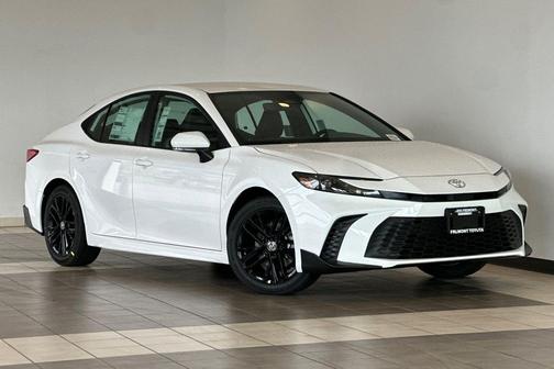 Ice 2026 Toyota Camry SE