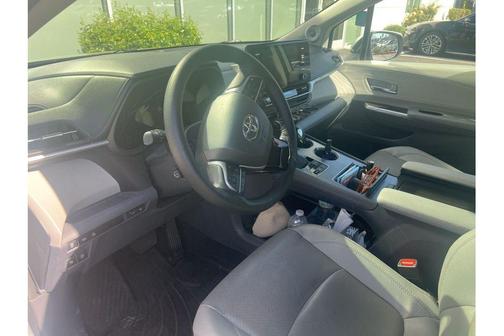 2023 Toyota Sienna Limited