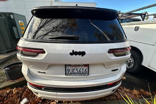 2023 Jeep Grand Cherokee L Summit Reserve