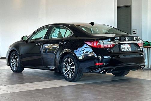 Obsidian 2016 Lexus ES 350 Base