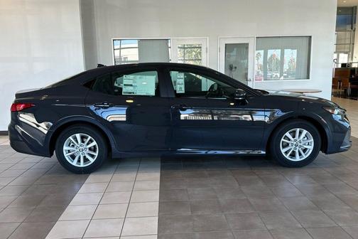 Underground 2025 Toyota Camry LE