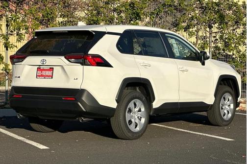 2025 Toyota RAV4 LE