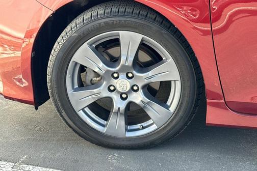 Salsa Red Pearl 2017 Toyota Sienna SE