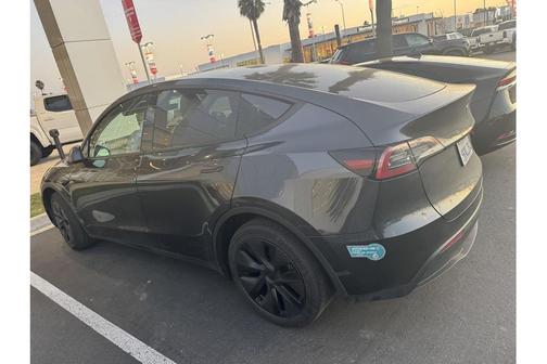 2025 Tesla Model Y Long Range Single Motor Rear-Wheel Drive