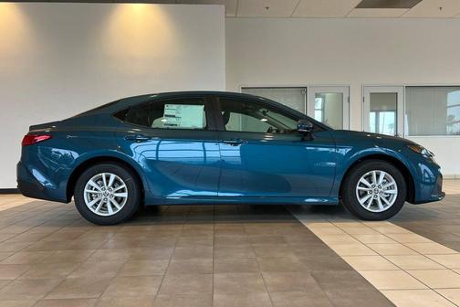 Ocean 2026 Toyota Camry LE