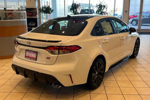 2025 Toyota Corolla SE