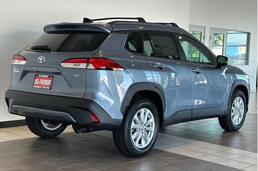 2025 Toyota Corolla Cross LE