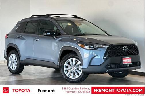2025 Toyota Corolla Cross LE