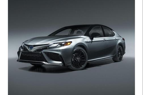 2024 Toyota Camry Hybrid SE
