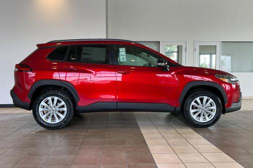 2026 Toyota Corolla Cross LE