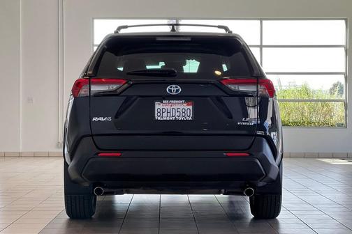 2020 Toyota RAV4 Hybrid LE
