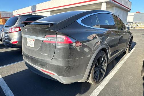 2021 Tesla Model X Long Range Dual Motor All-Wheel Drive