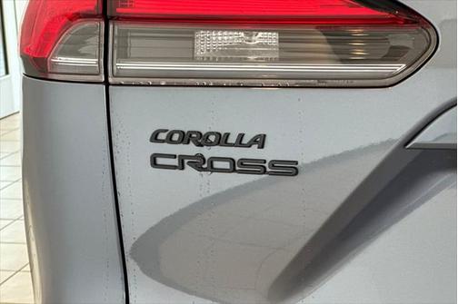 2025 Toyota Corolla Hybrid SE