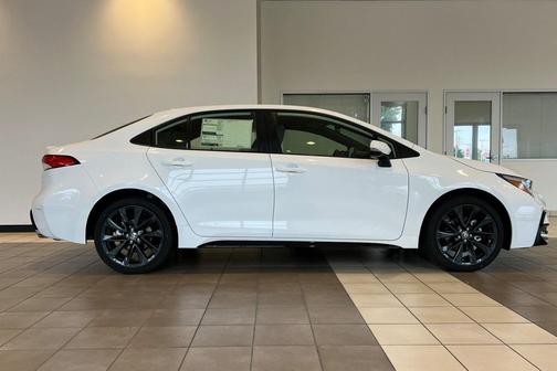 2026 Toyota Corolla Hybrid SE