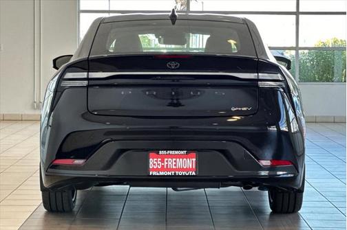 2025 Toyota Prius L
