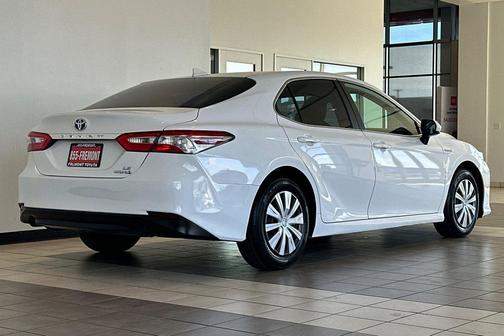 2019 Toyota Camry Hybrid LE