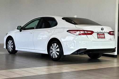 2019 Toyota Camry Hybrid LE