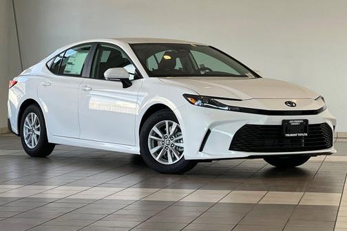 Ice 2026 Toyota Camry LE