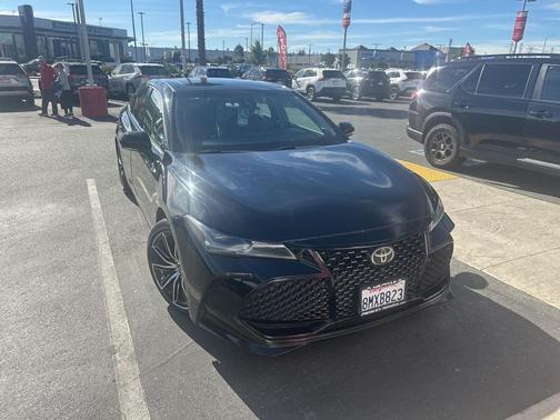 2019 Toyota Avalon Touring