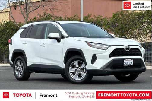 2022 Toyota RAV4 XLE