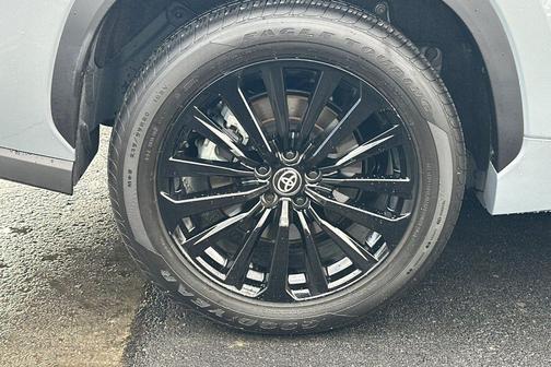 Cement 2025 Toyota Highlander XSE