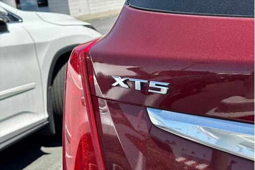 2018 Cadillac XT5 Base