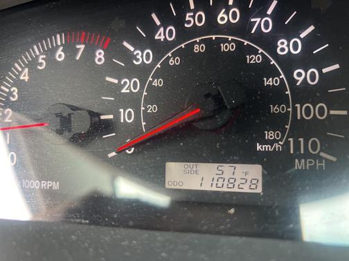 2005 Toyota Corolla LE