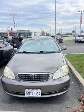 2005 Toyota Corolla LE