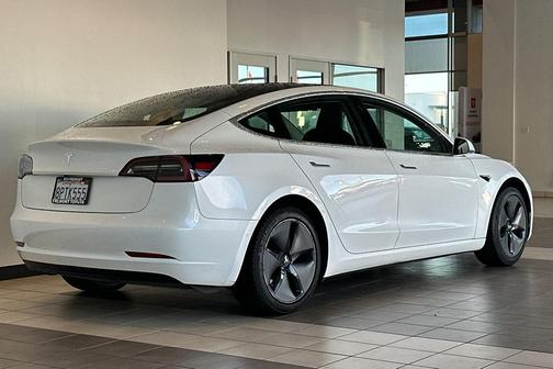 2020 Tesla Model 3 Standard Range Plus