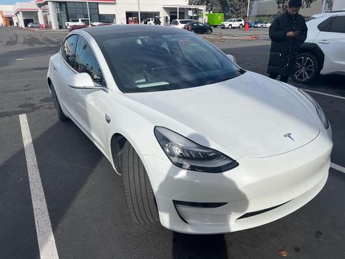 2020 Tesla Model 3 Standard Range Plus
