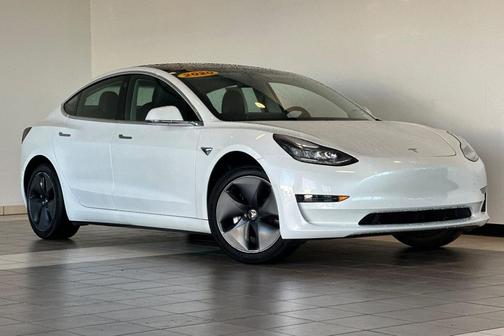 2020 Tesla Model 3 Standard Range Plus