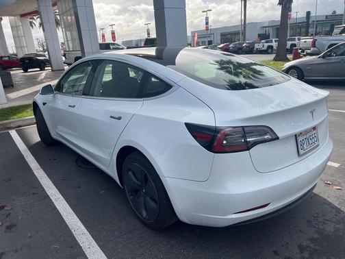 2020 Tesla Model 3 Standard Range Plus